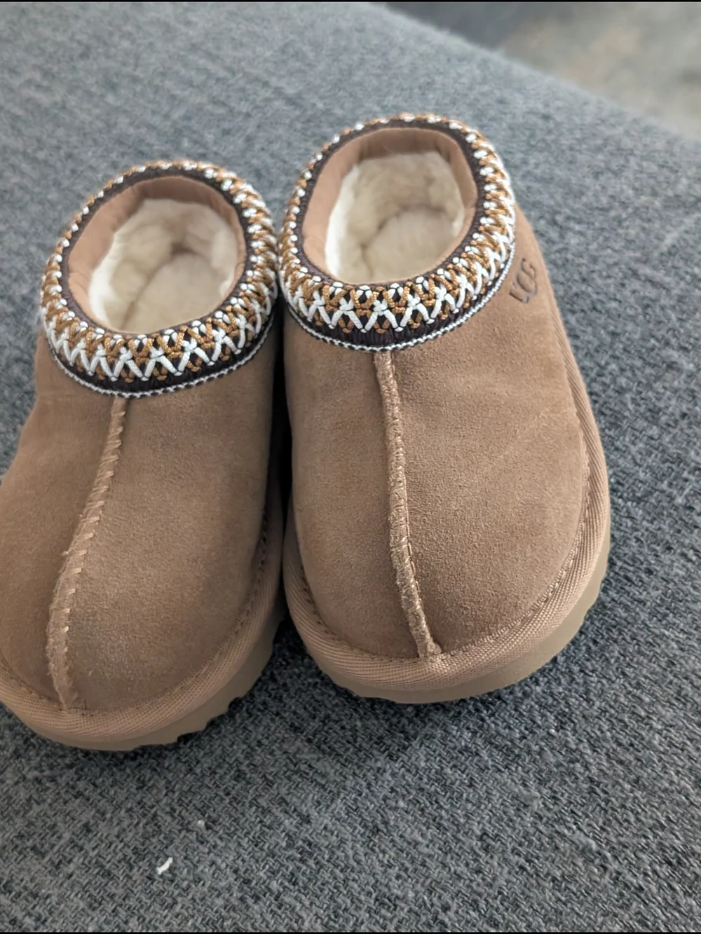 UGG® Tasman II kids' slippers in chestnut